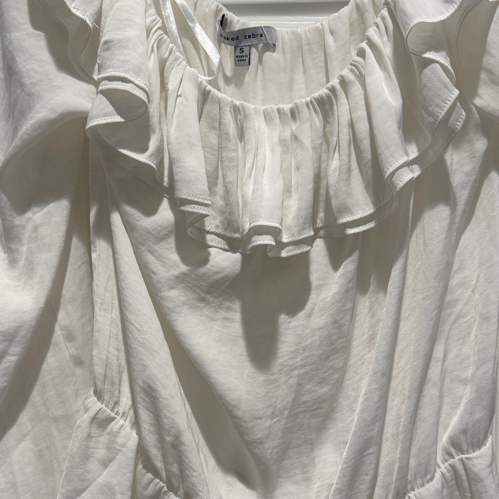 Cream Ruffled Blouse - Picture 3 of 3